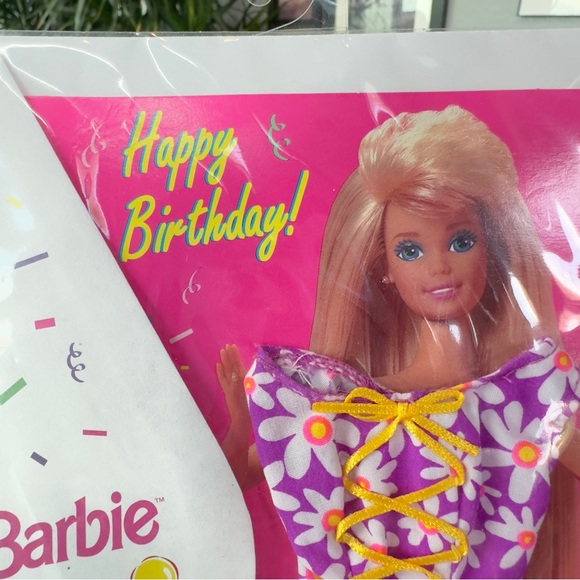 Vintage 1995 “Happy Birthday Barbie!” Greeting Card w/Adorable Barbie Dress -NEW - Picture 3 of 8